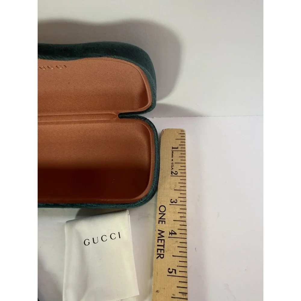 GUCCI Velvet Clamshell Storage Case Sunglasses Eyeglasses Hard Case Green